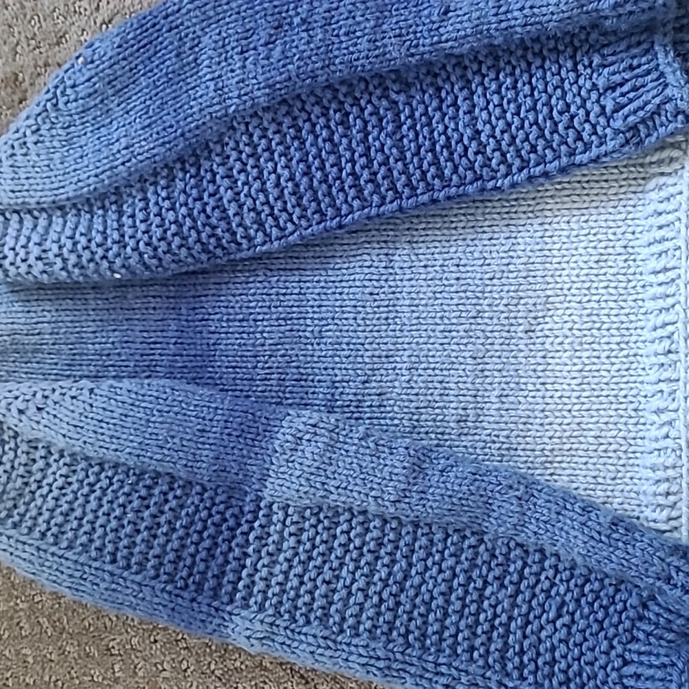 Childrens Raglan sweater - Picture 2 of 3
